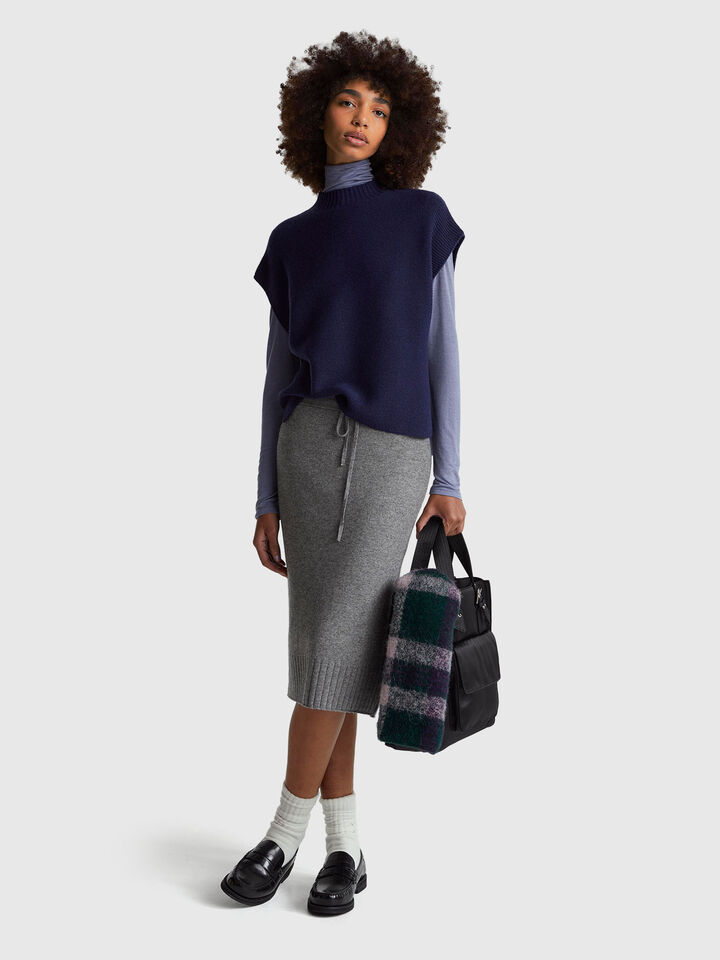 SLEEVELESS SWEATER Mujer image number 3